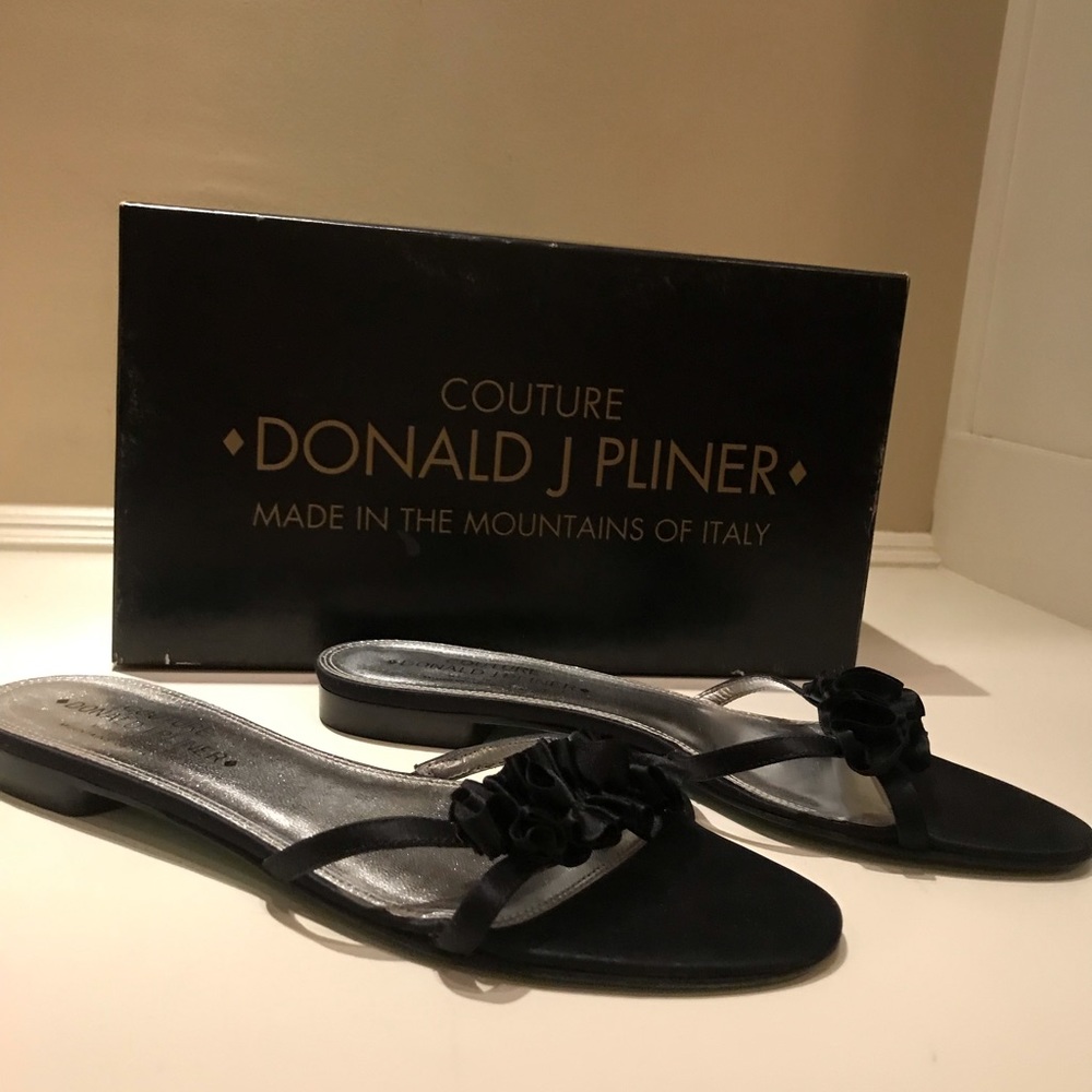 Donald J Pliner Couture Black Satin Flat Sandals 8